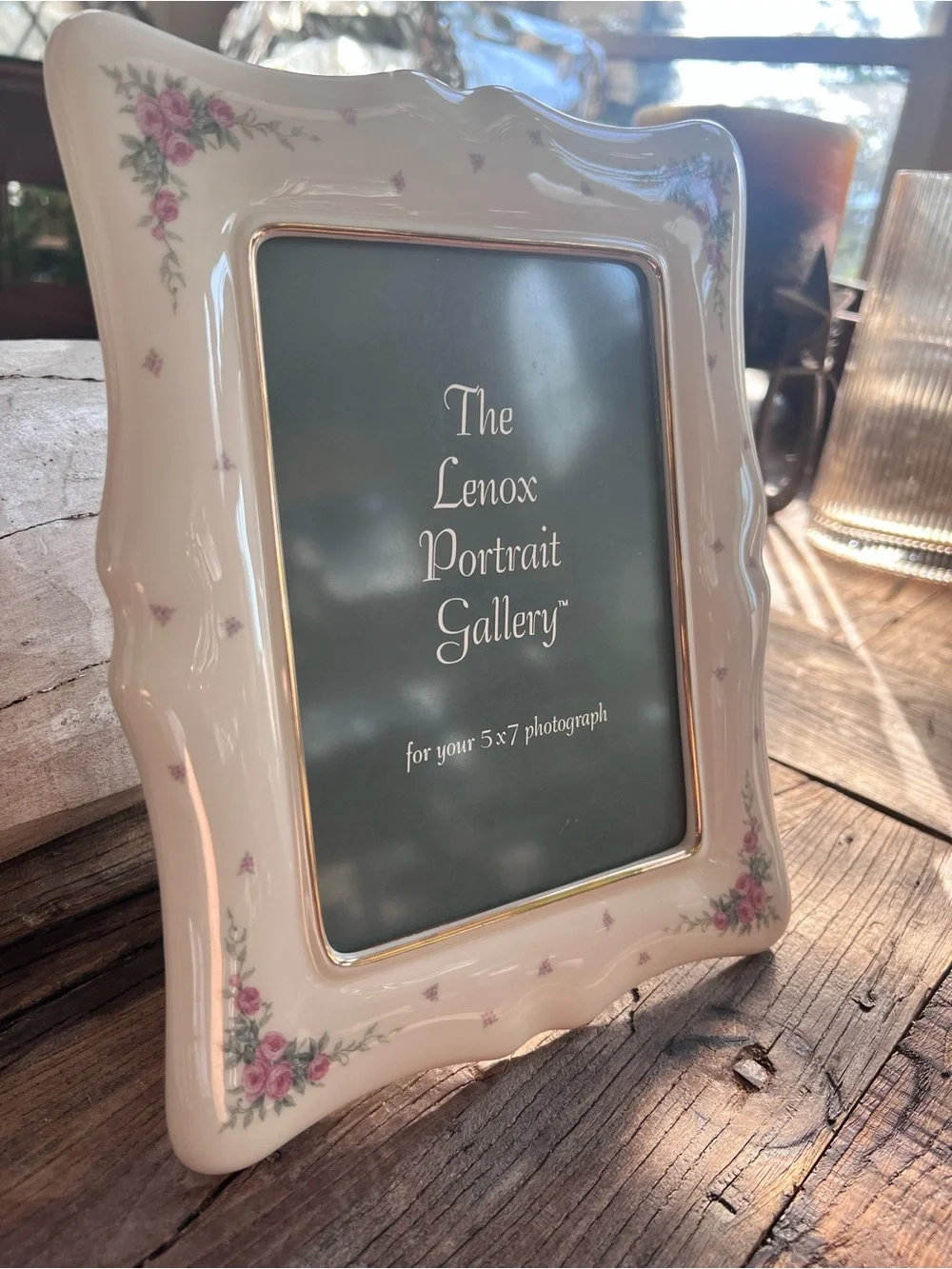 Lenox Cream Porcelain Picture Frame with Pink Roses and Gold Trim 5x7